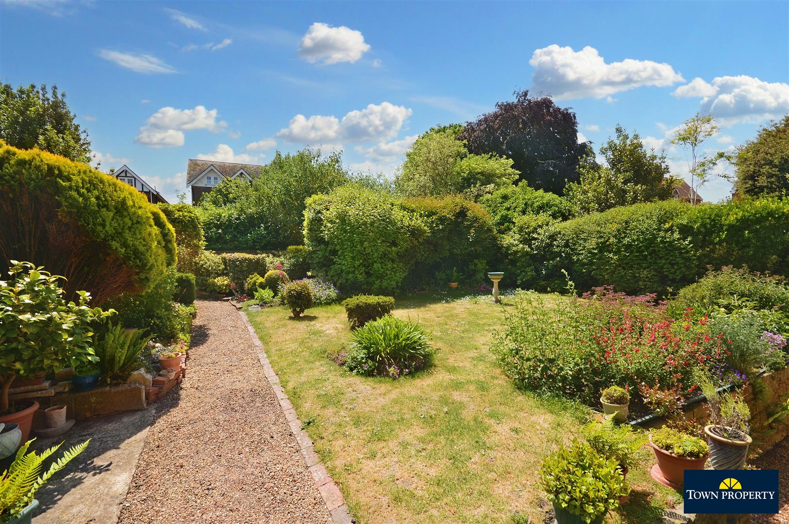 Property Details for Jevington Gardens Eastbourne BN21 4HN Town